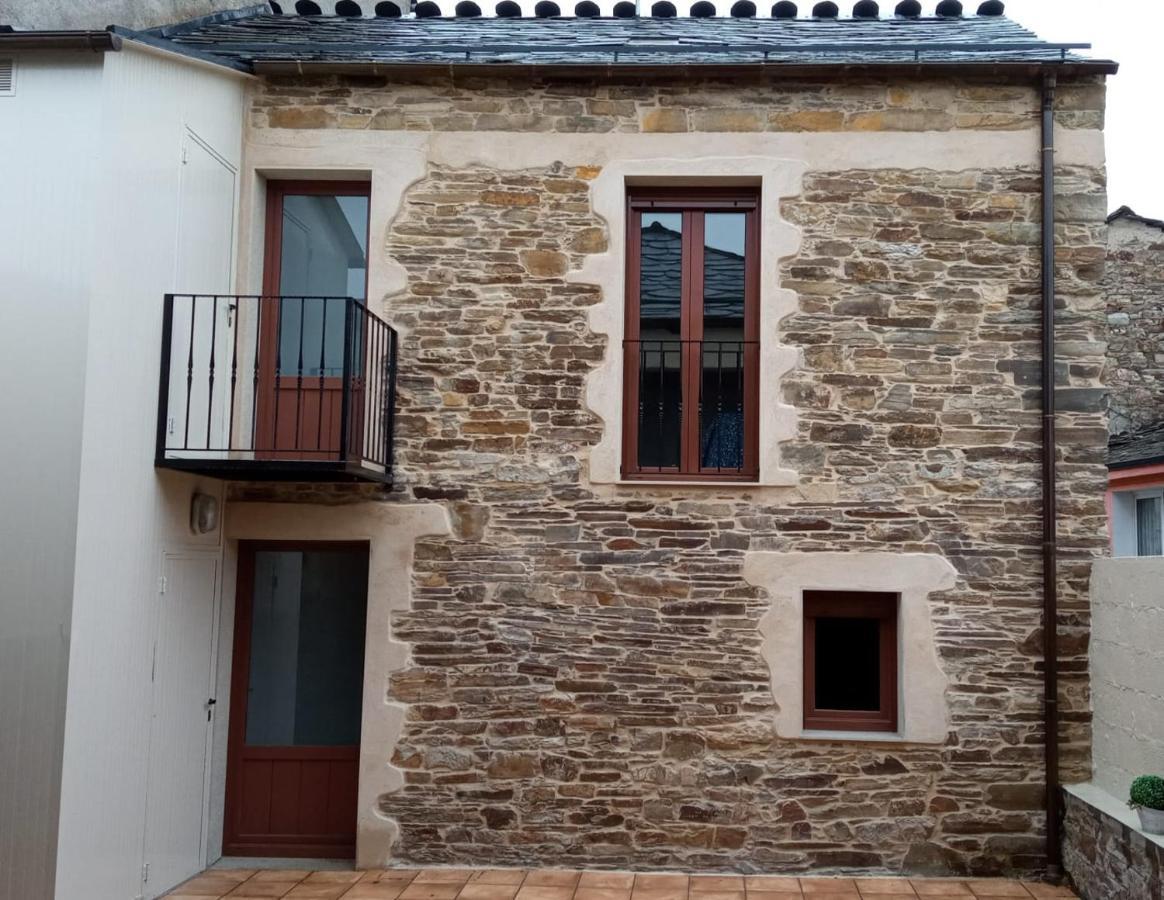 Apartamentos Fons Sacrata A Fonsagrada Exterior photo